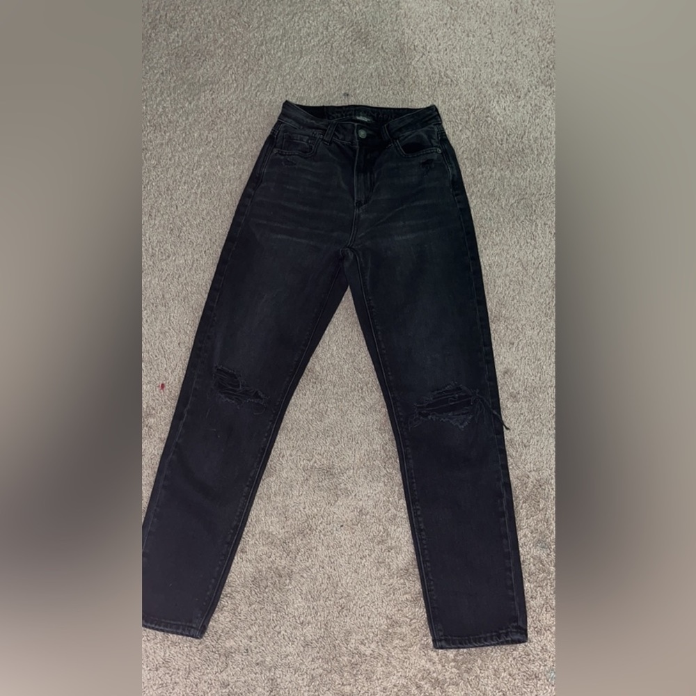 *AMERICAN EAGLE JEANS*